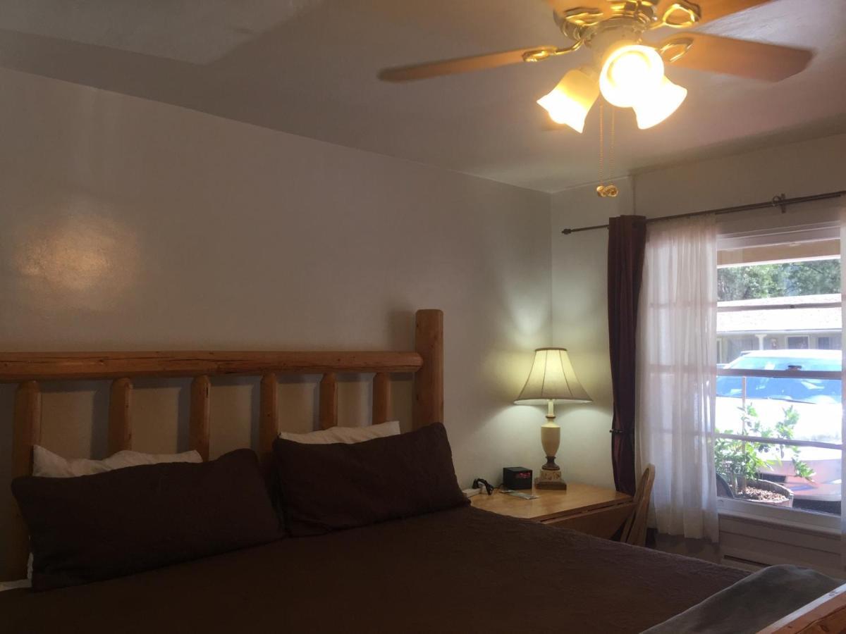 Dunsmuir Lodge 外观 照片