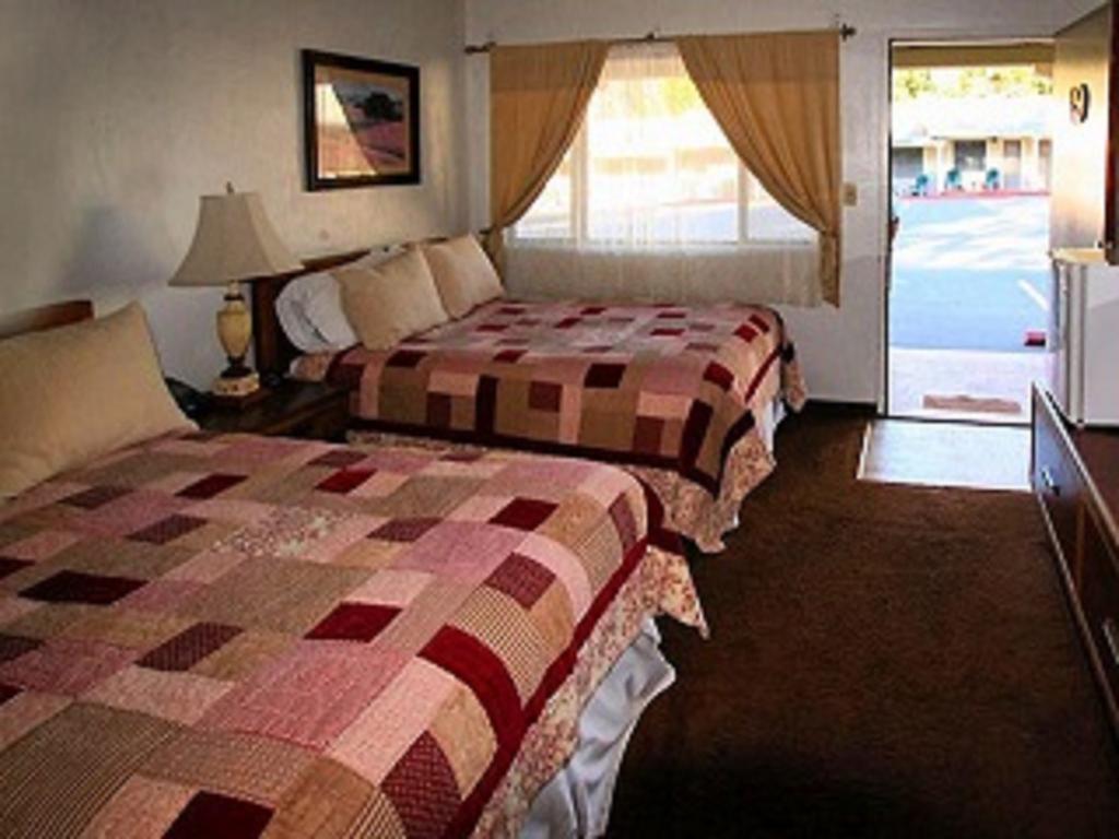 Dunsmuir Lodge 外观 照片